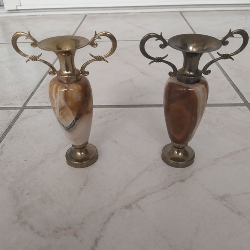 Decorative amphorae like new, 13 cm height, brass and onyx