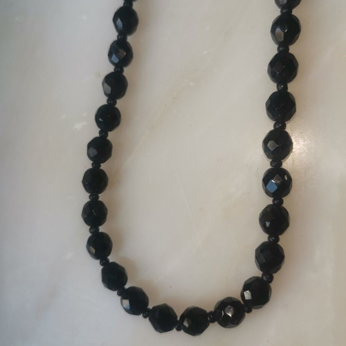 Victorian Art Deco Jewelry set like new with purple crystal brooch and black onyx necklace
