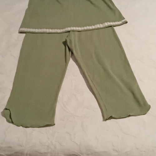 Summer pajamas small size, like new, 100% cotton, green