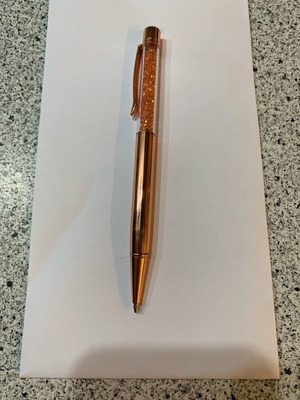 Collectible pen like new for women