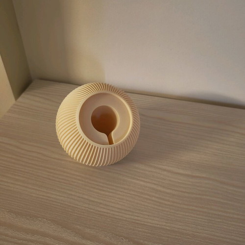 MagSafe Stand mobile phone holder like new, 3D printed modern design
