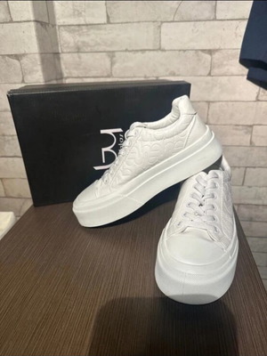 Byblos Sneakers white, new, leather, size 40