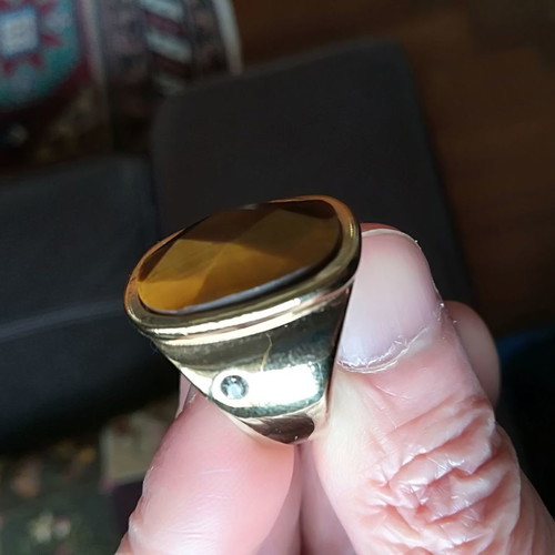 Tiger's Eye gold-plated ring used with small brilliant