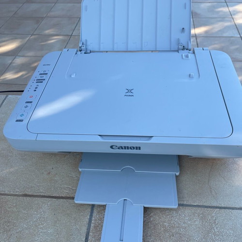 Canon PIXMA MG3052 multifunction printer used with Wi-Fi