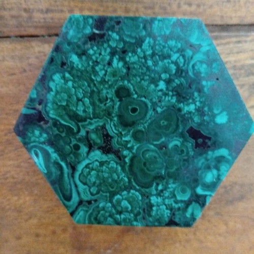 Box made of natural malachite like new