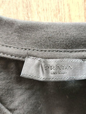 T-shirt Prada Milano Italy σαν καινούργιο, μαύρο, XXL
