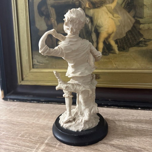 Figurine used, beautiful
