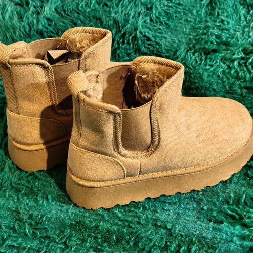 Camel suede fur-lined ankle boots new