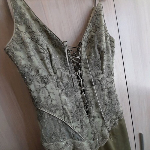 Ball gown dress like new, green color, mermaid style, size S