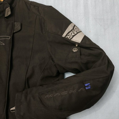 Macna Womens Motor Jacket like new, size S-M, removable inner jacket