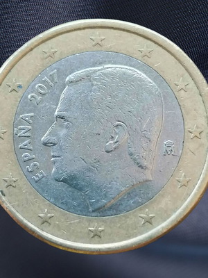 1 Euro Coin Spain 2017 used with King Felipe VI