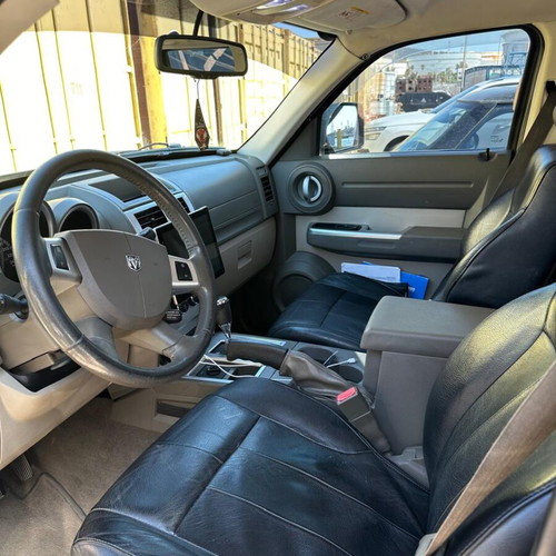 Dodge Nitro 2009 used, 3.7L gas-lpg SUV automatic black