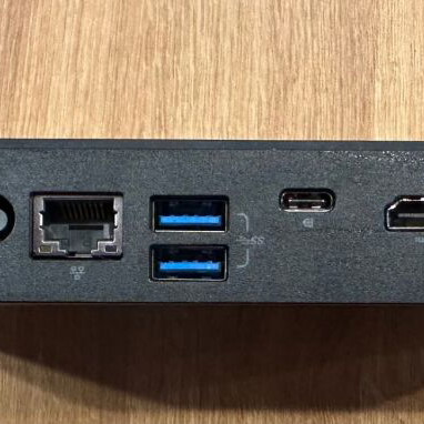 Dell WD19S 130W USB-C Docking Station like new with Dell 180W charger