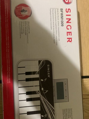 Singer digital bathroom scale new with body fat analyzer BFWM1009
