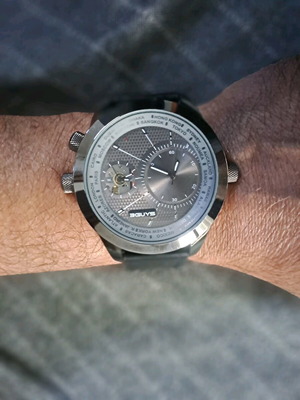3Guys 3G24626 men's watch like new, gray dial, leather strap