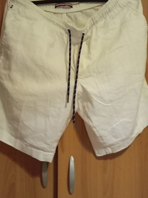 Ανδρικό λινό σορτσάκι Tommy Hilfiger καινούργιο, άσπρο, μεγέθη M L