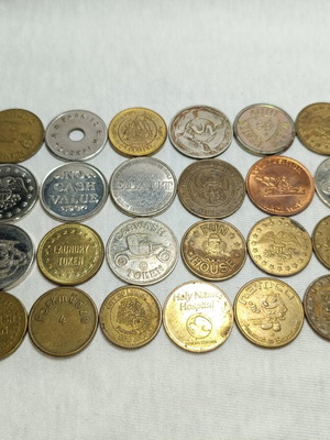 Foreign tokens used, set of 30 collectible coins
