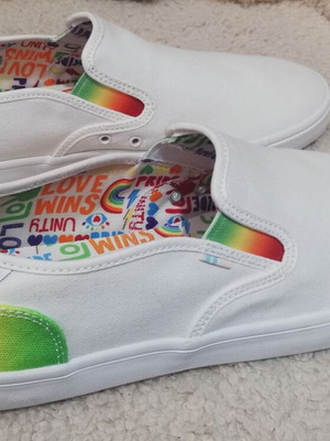 Toms Baja Unity Rainbow Pride shoes new, size 44, multicolor