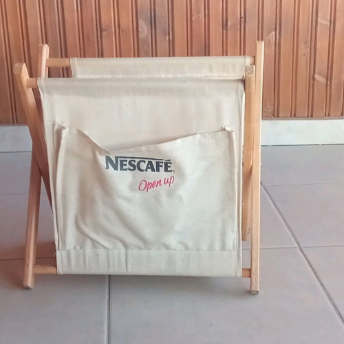 Folding fabric holder with wooden frame Nescafé like new