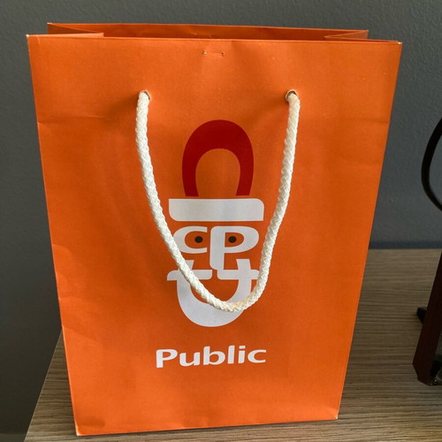 Public paper bag small, like new