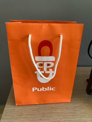 Public paper bag small, like new