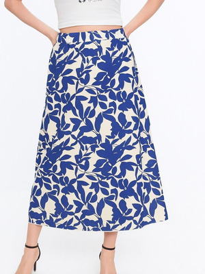 Floral maxi skirt white blue XL-XXL new with elastic waist