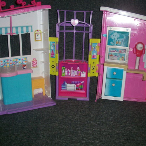 Barbie pet care play set like new