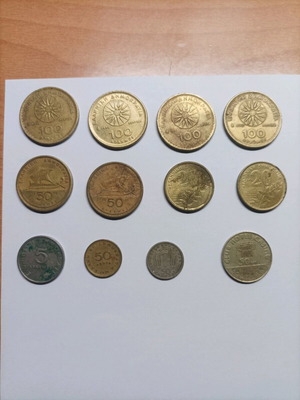 Λοτ 12 Νομίσματα Ελλάδα μεταχειρισμένα με 1 Token Club Hotel Casino Loutraki