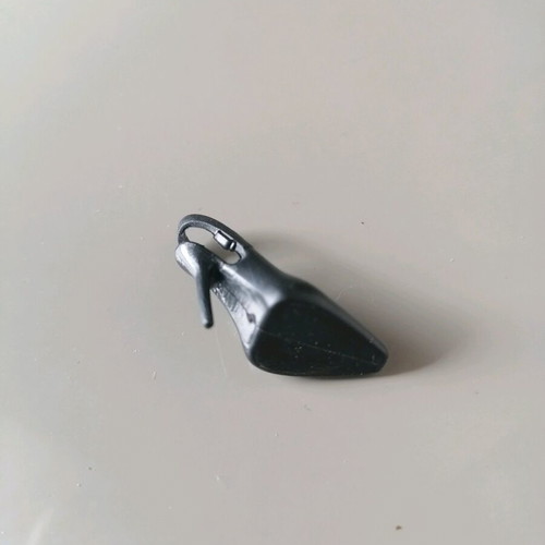 Barbie shoe new