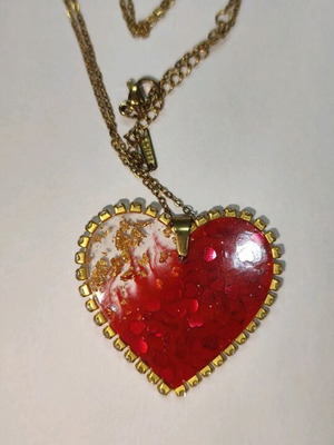 Handmade heart necklace from liquid glass resin new, red and gold