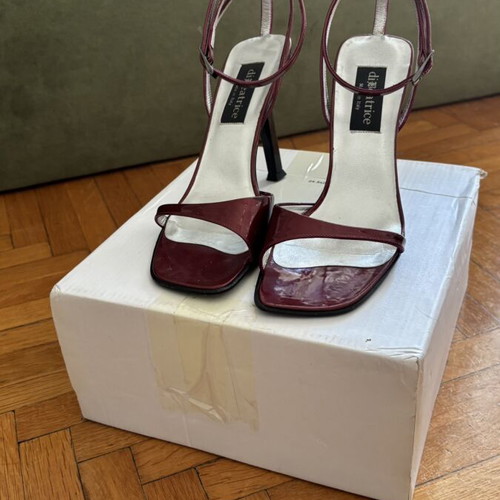 Beatrice burgundy heels size 37 like new