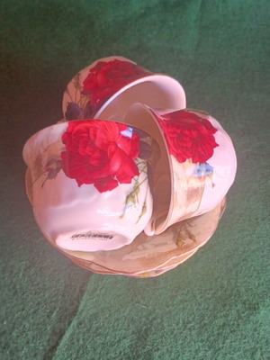 Oriana Ferelli tea cup set used, fine porcelain, 3 pieces