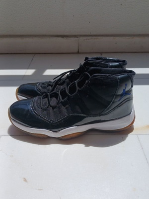 Space Jam 11 Style Basketball Shoes like new