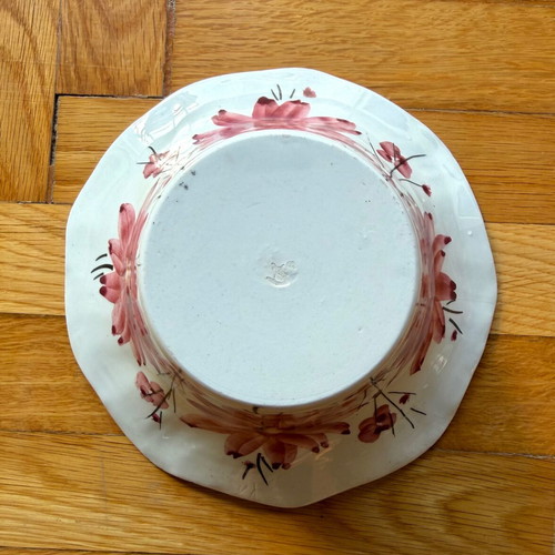 Ceramic bowl with pink floral design, 15 cm