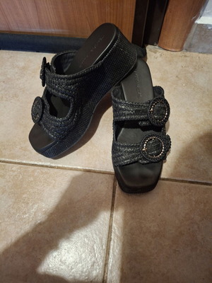 Tsakiris Mallas black platform slippers like new, size 38