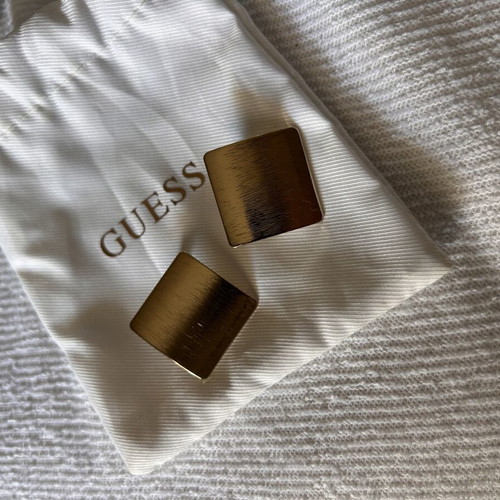 Square stud earrings, gold tone