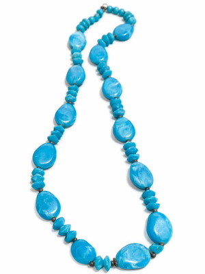 Blue turquoise necklace like new, impressive statement jewelry