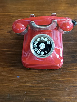 Miniature clock used, 6 cm, battery required