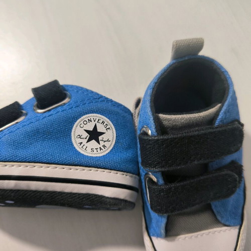 All Star Converse baby shoes like new, size 18