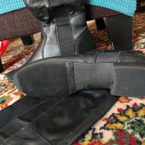 Leather tall boots used, size 39, black