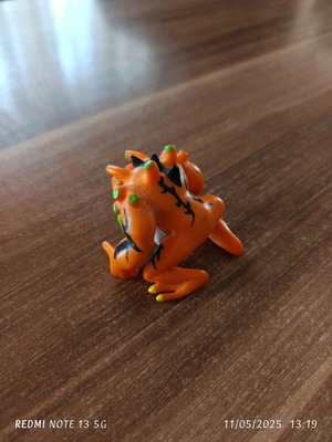 Invizimal Toxitoad figure used