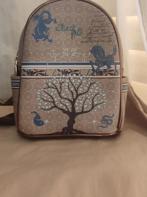 Axel Girl Miranda Backpack like new, beige and brown, small size