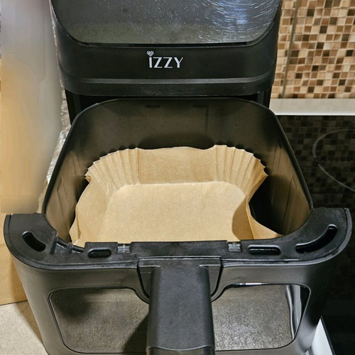 Izzy Air Fryer 4.5Lt IZ-8236 Black like new