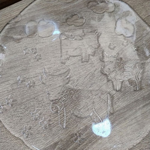 Glass platter with handles and embossed cow designs like new