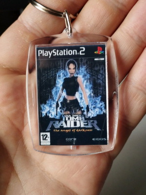 Lara Croft Tomb Raider The Angel of Darkness PS2 keychain