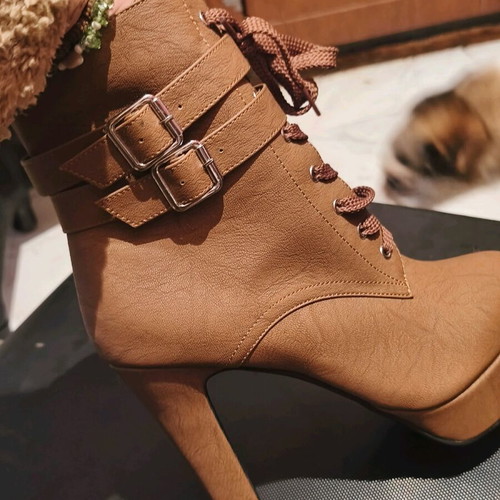 Booties new brown size 42