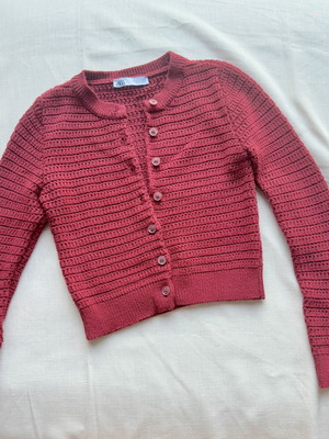 Zara Burgundy Crochet Knit Cardigan XS-S