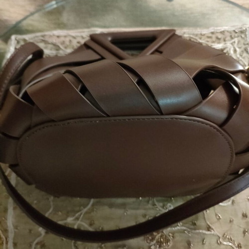 Silia D Handbag like new, brown