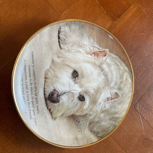 Danbury Mint collectible plates, 4 pieces in excellent condition