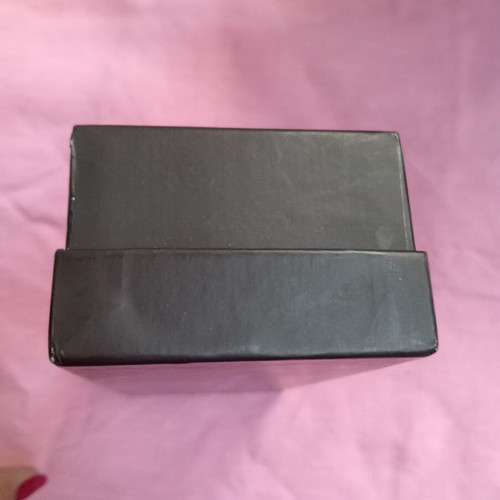 Carolina Herrera vintage box like new, dark chocolate color